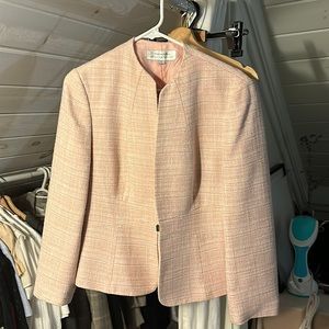 Tahari blazer